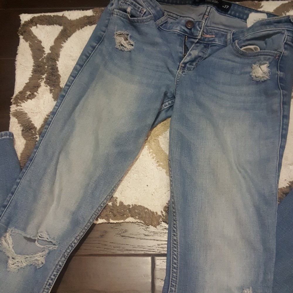 HOLLISTER SUPER SKINNY JEANS - SIZE 5
